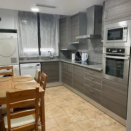 Duplex Amb Terrassa Al Centre De Apartmán